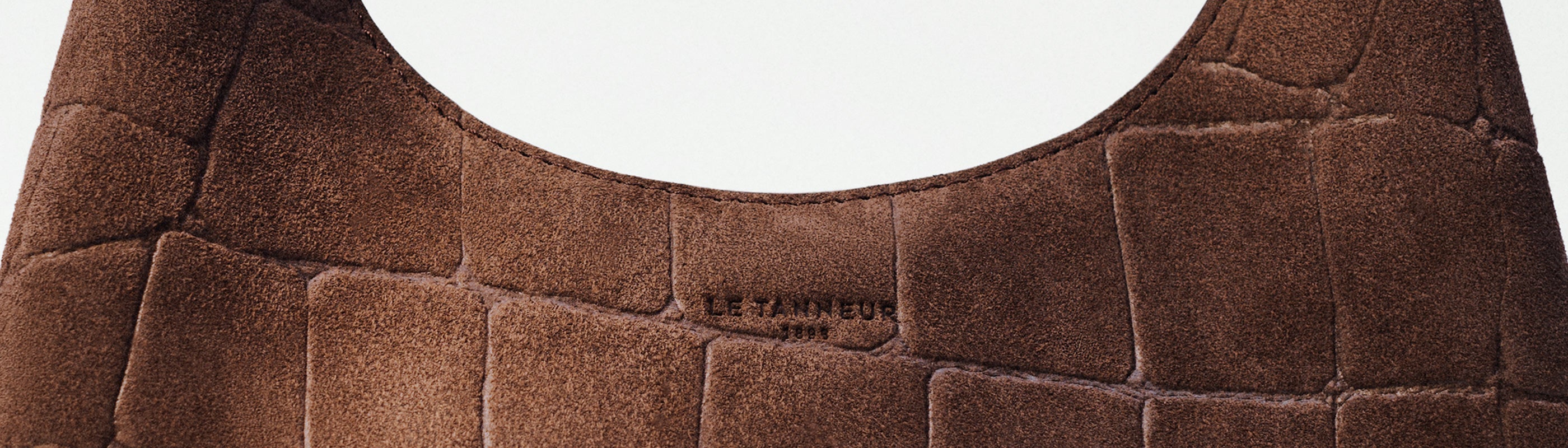 Nos pièces en cuir refente de velours