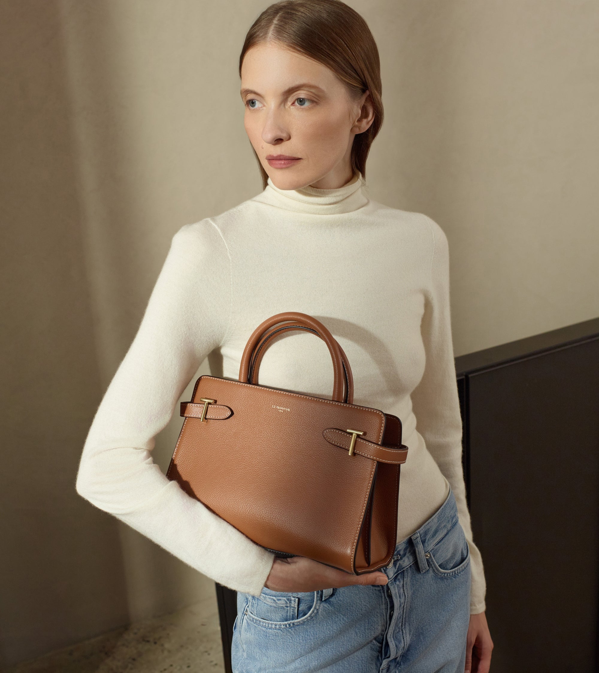 Bolso mediano Emilie de piel texturizada