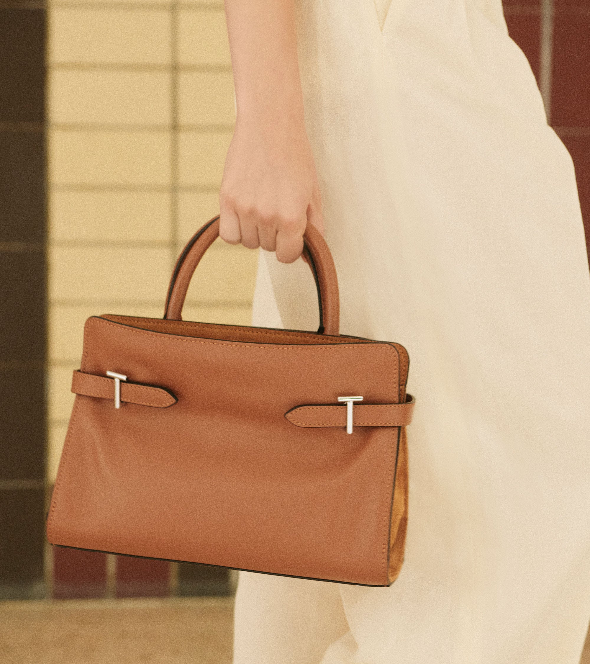 Emie medium handbag in smooth leather and suede