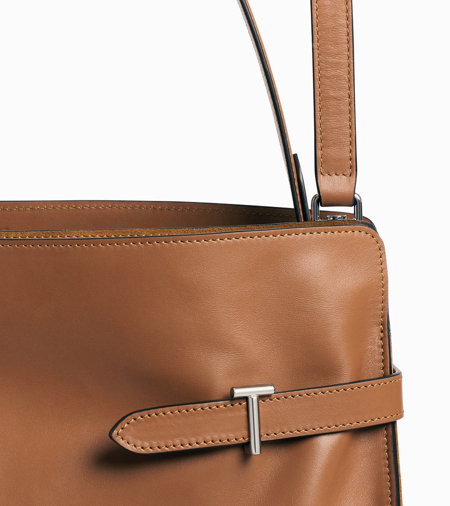 Sac porté épaule modèle maxi Emie en cuir lisse et nubuck