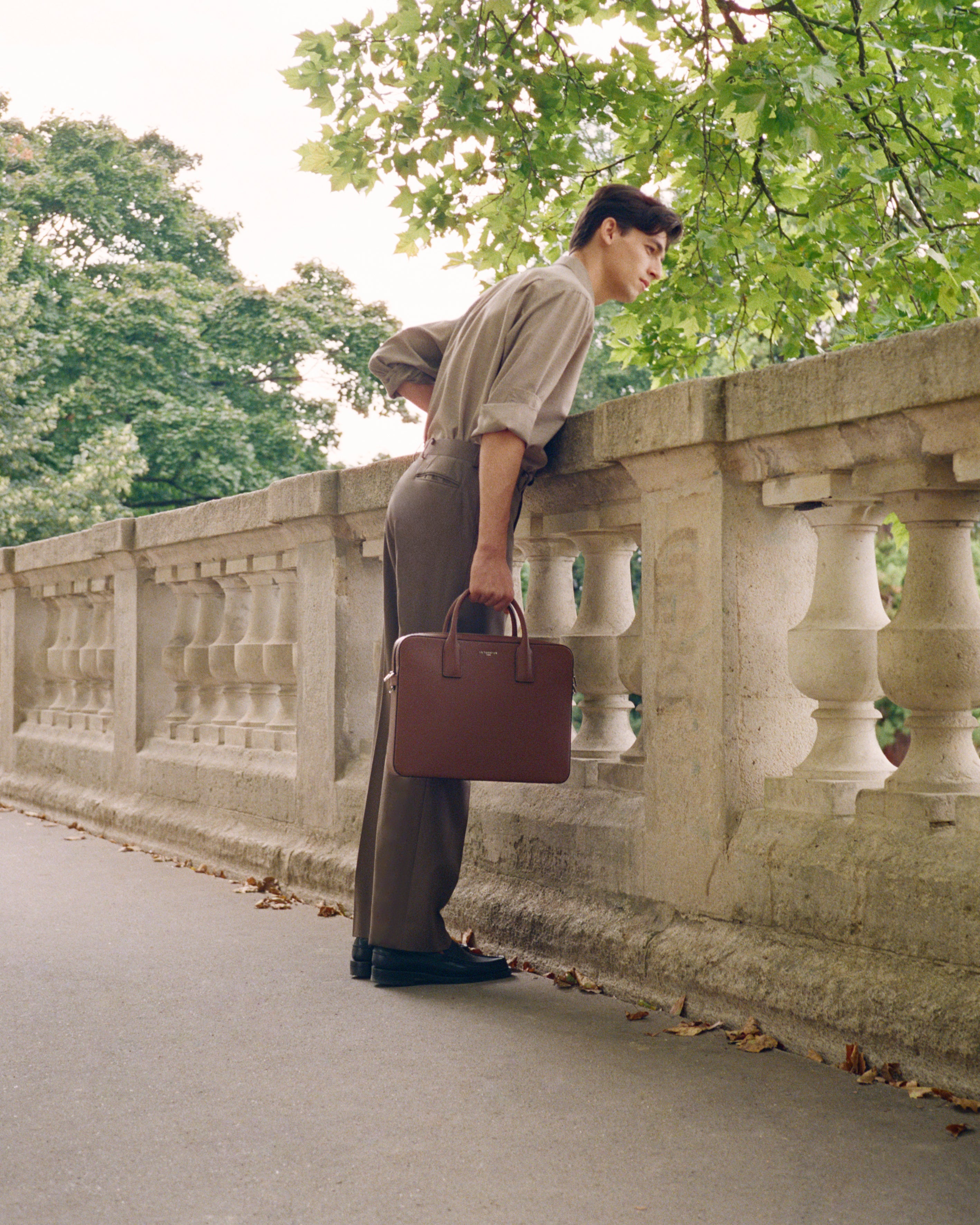 Emile slim, 14" briefcase in signature T leather