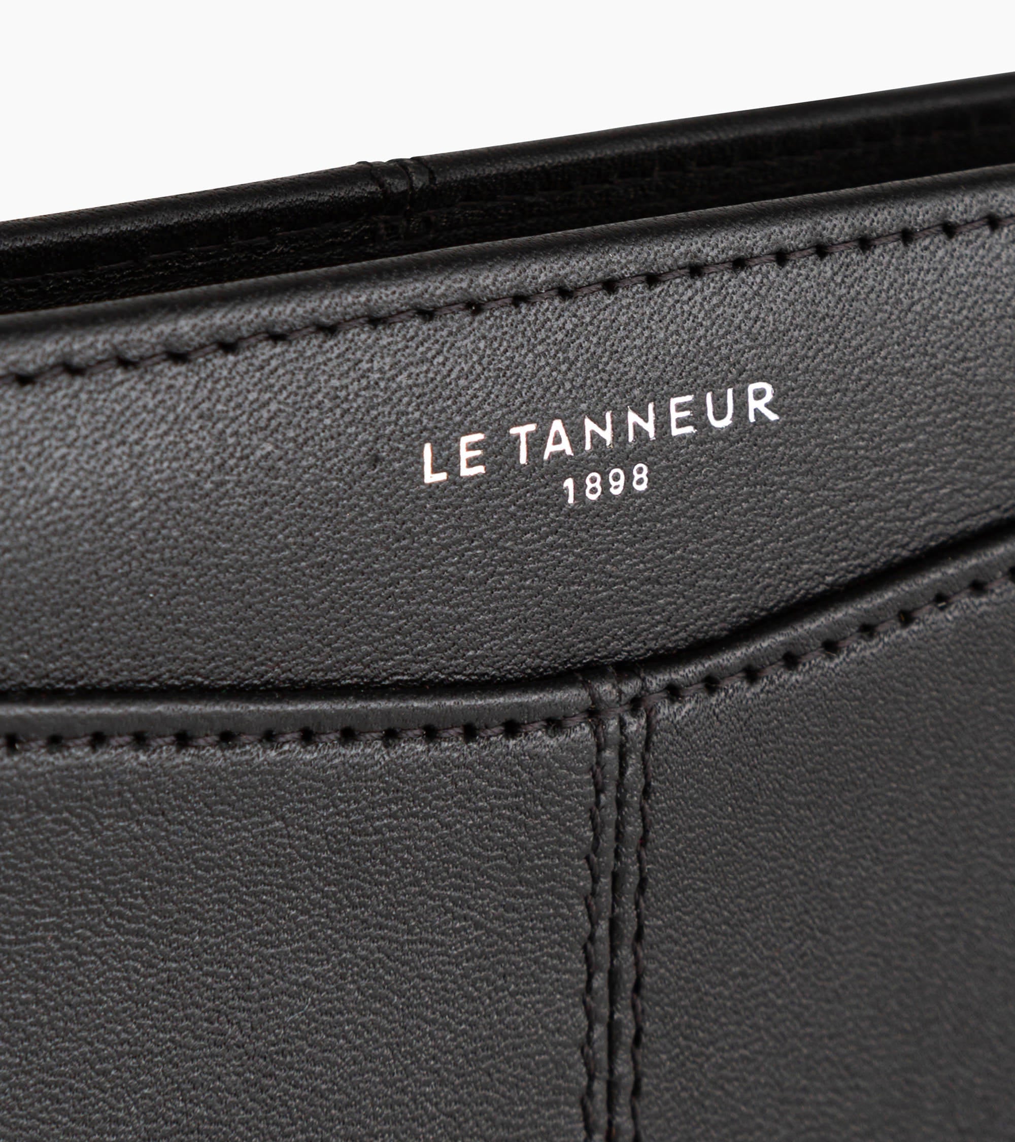 Porte passeport Charlotte en cuir lisse