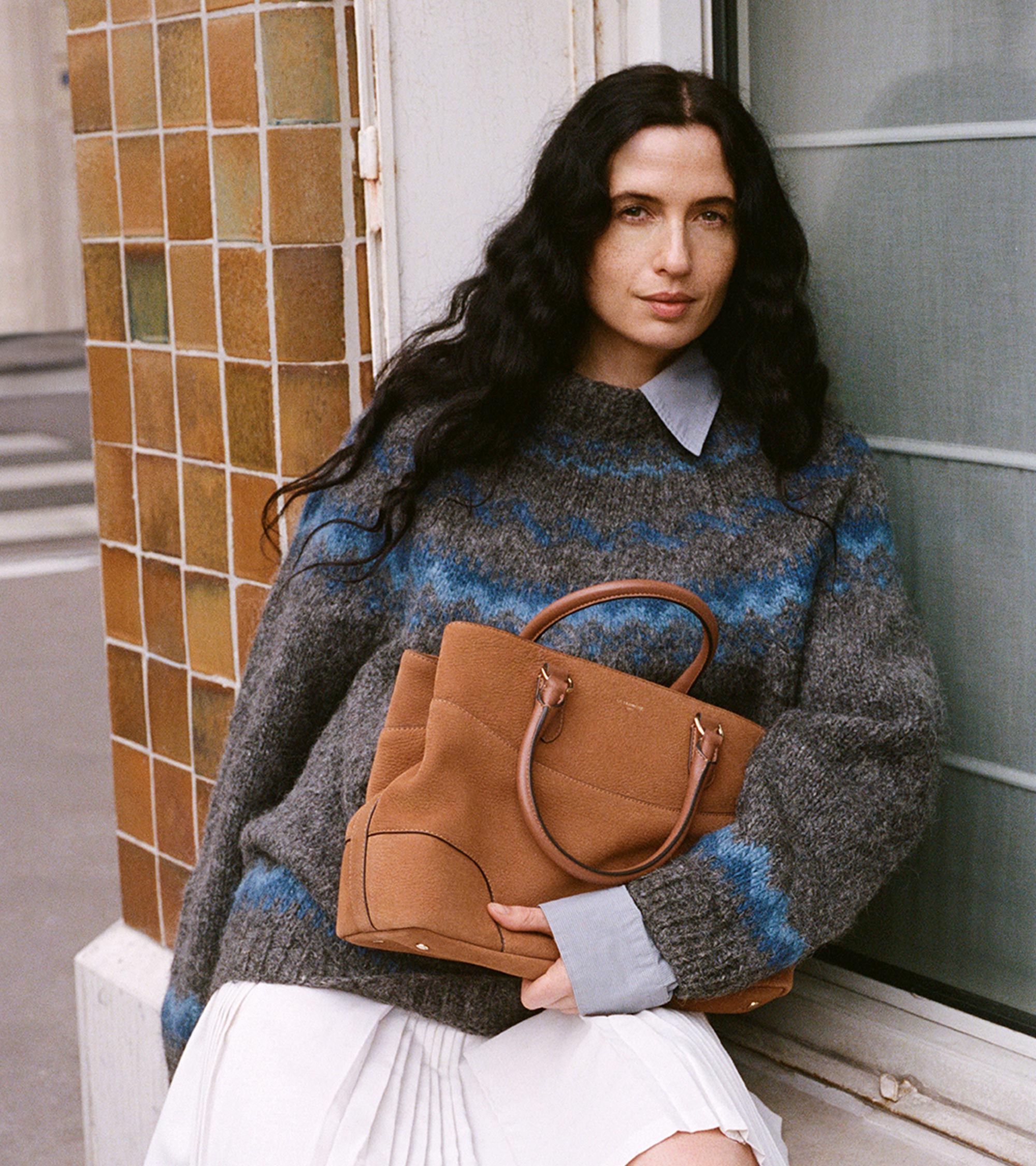 Große Handtasche Romy aus genarbtem Nubukleder