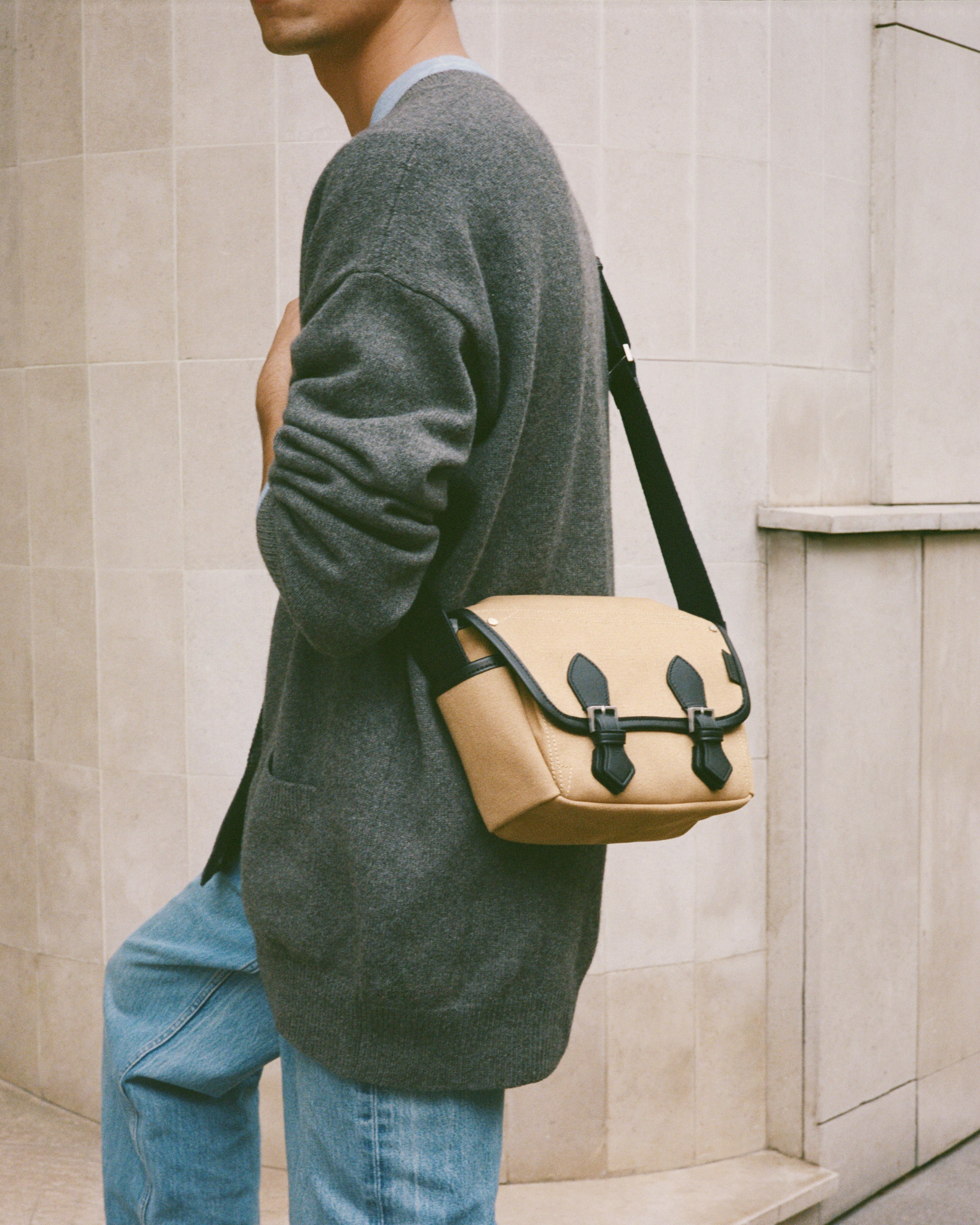 Solveig small shoulder bag in cotton canvas and smooth leather