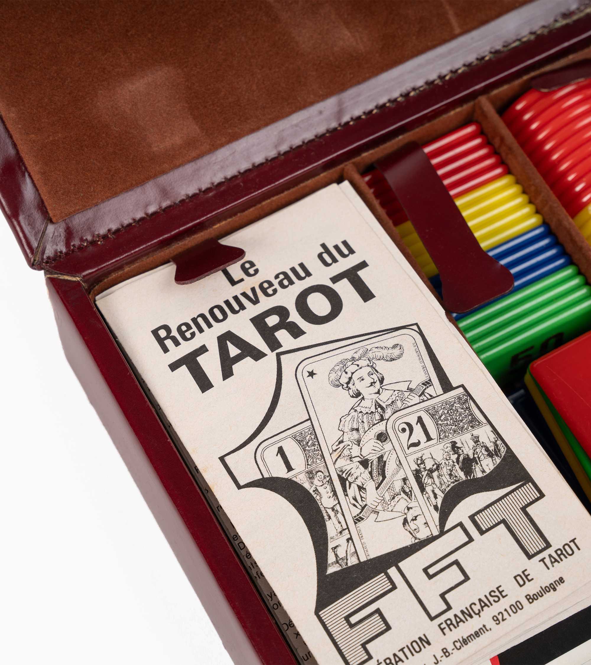 Small leather card case