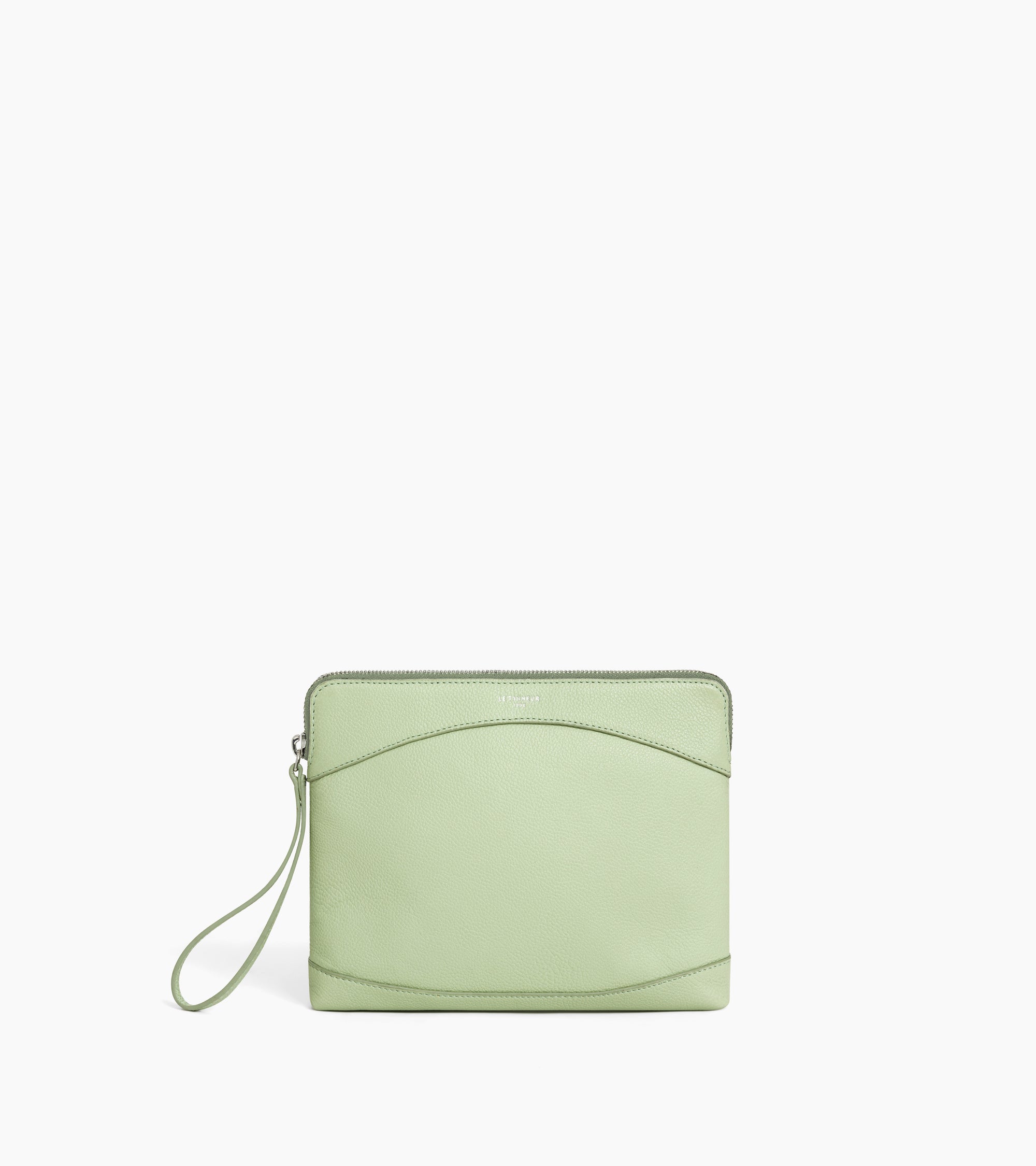 Zipped pouch in grained leather