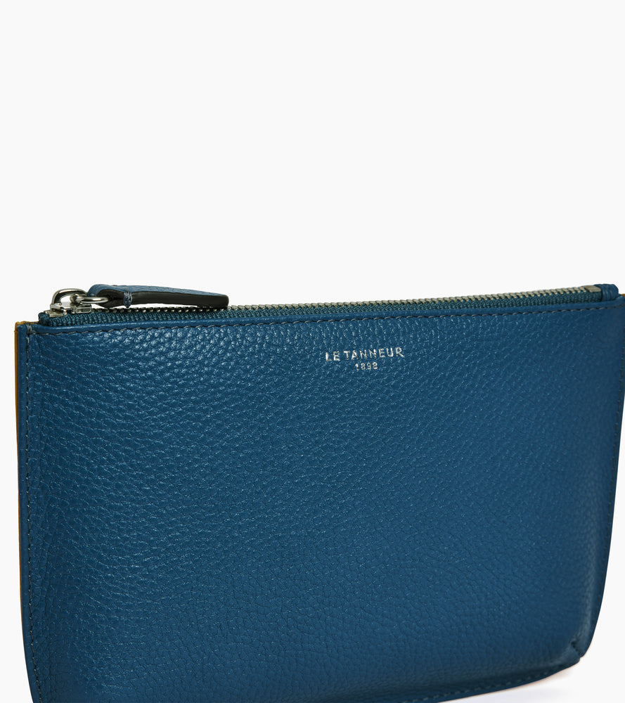 Small zip pouch in grained leather
