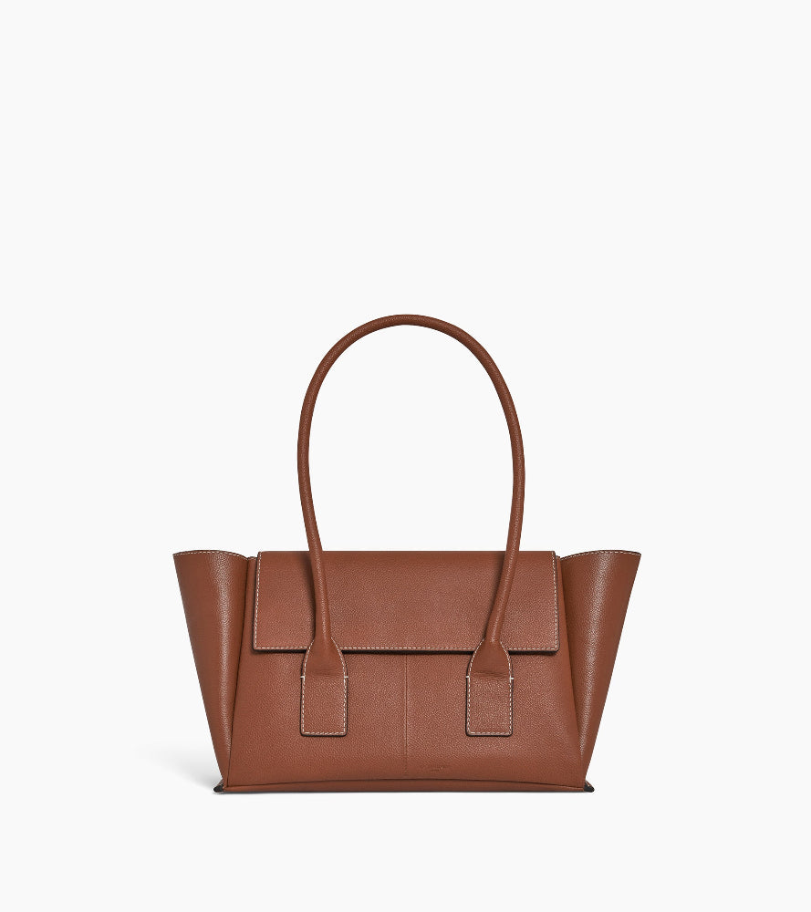 Medium tote bag with flap in grained leather
