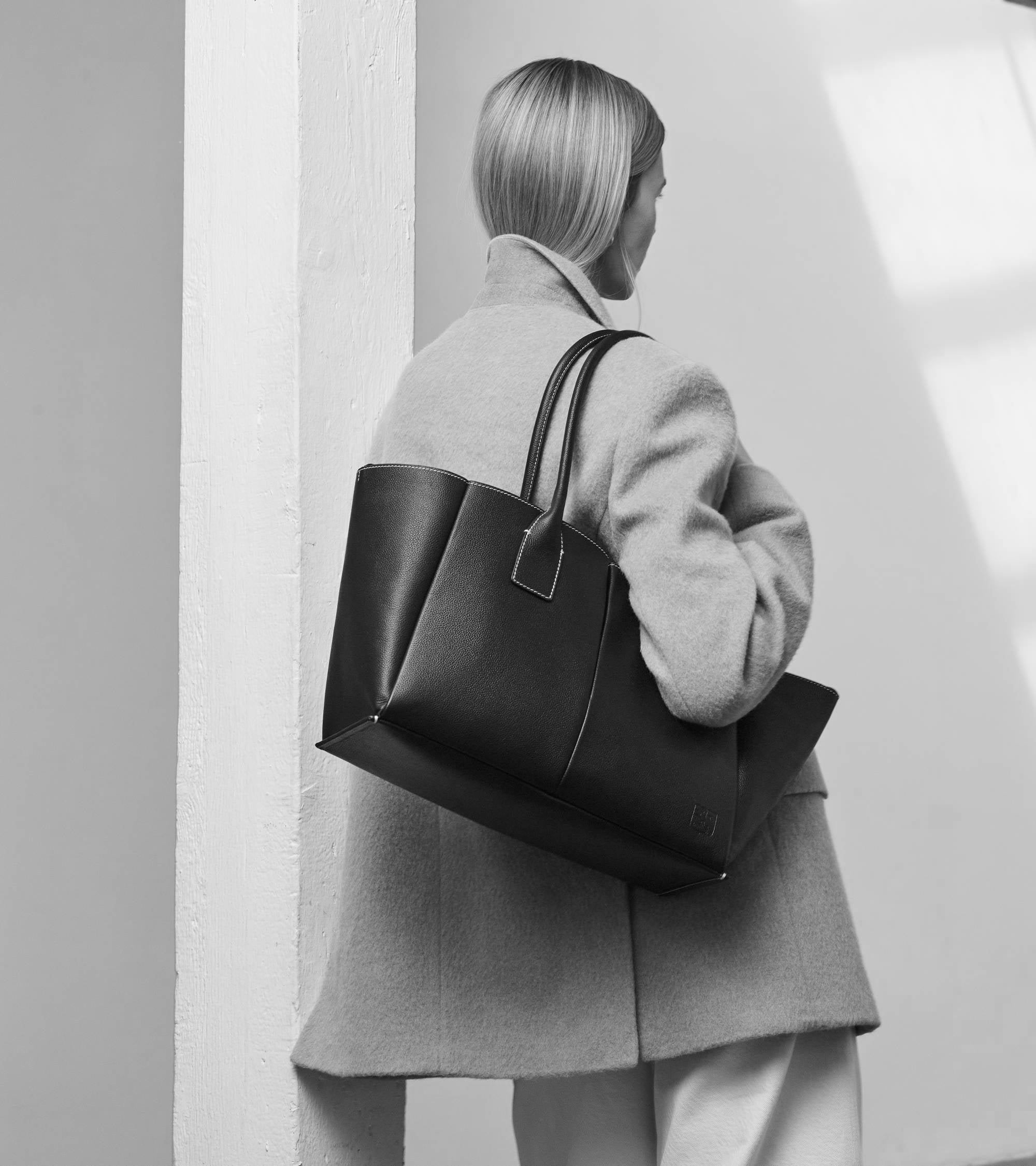Großer Shopper Elena aus genarbtem Leder