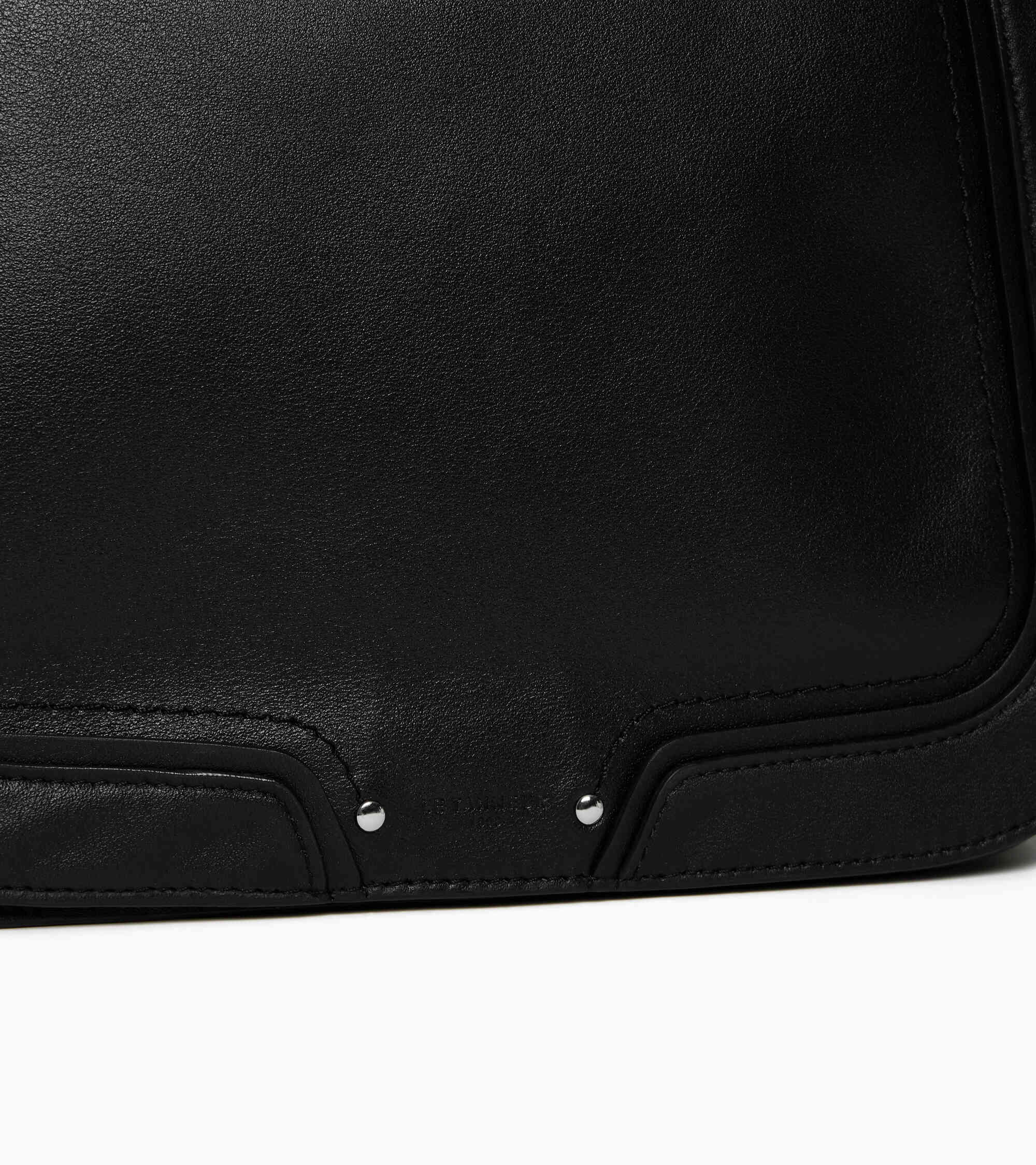 Héloïse large crossbody bag in smooth leather