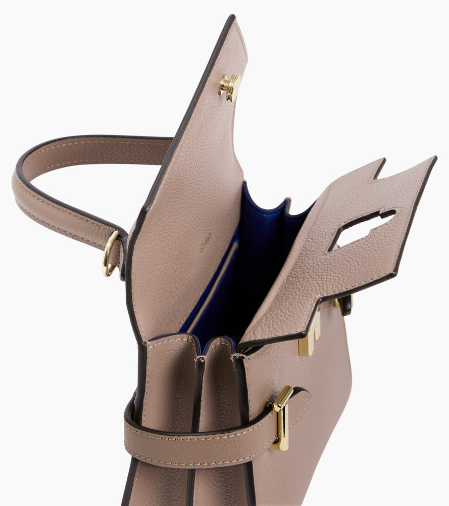Emilie small handbag with double flap in grained leather