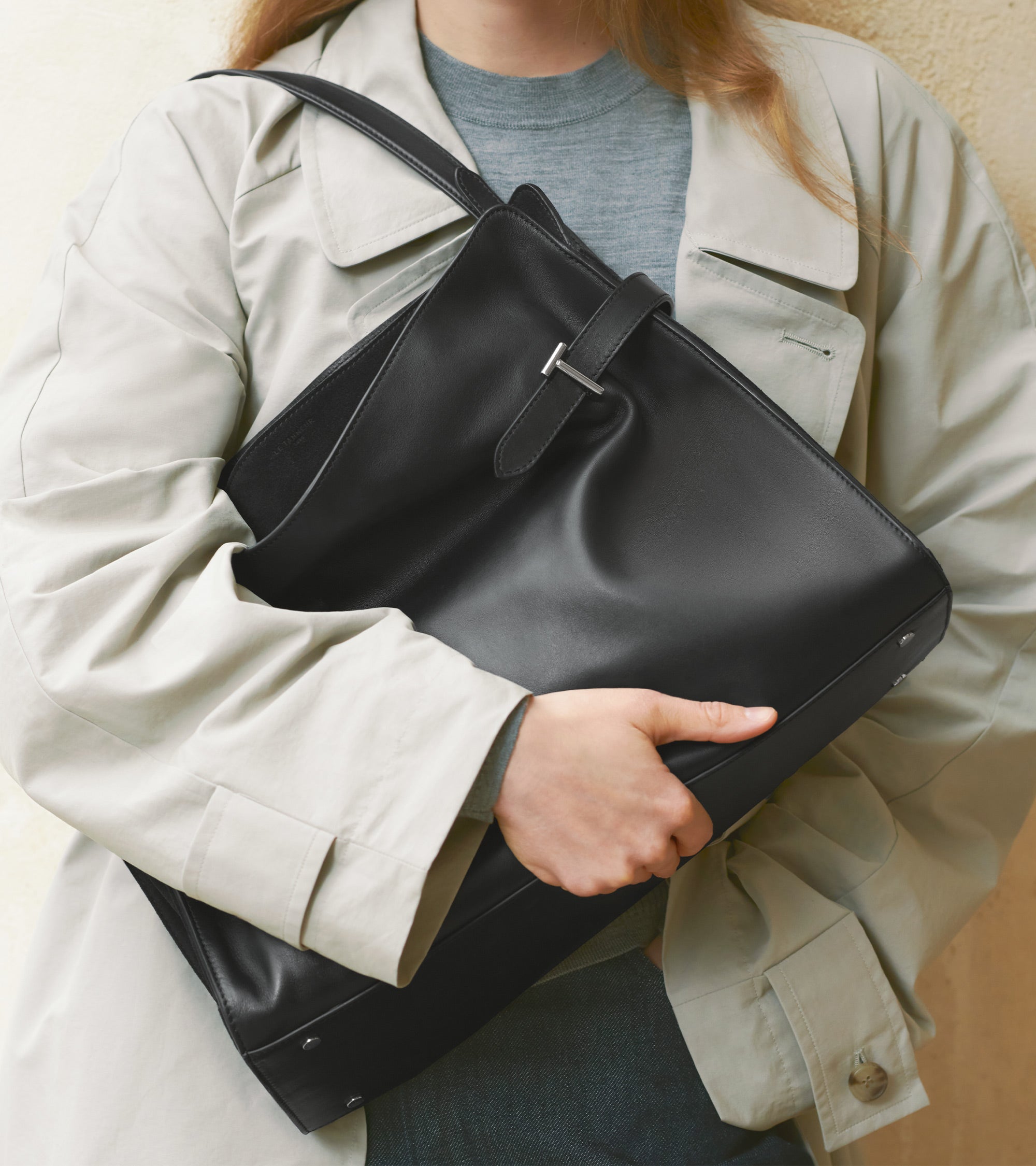 Emie maxi shoulder bag in smooth leather and nubuck