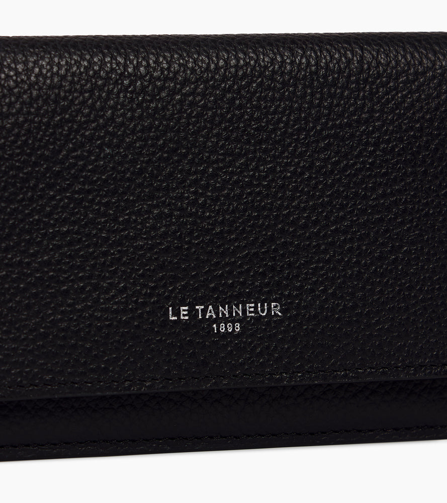 Emilie card holder in grained leather with flap