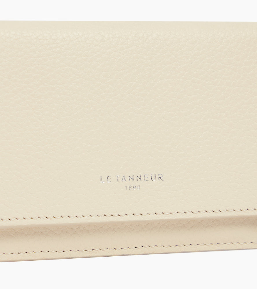Emilie card holder in grained leather with flap