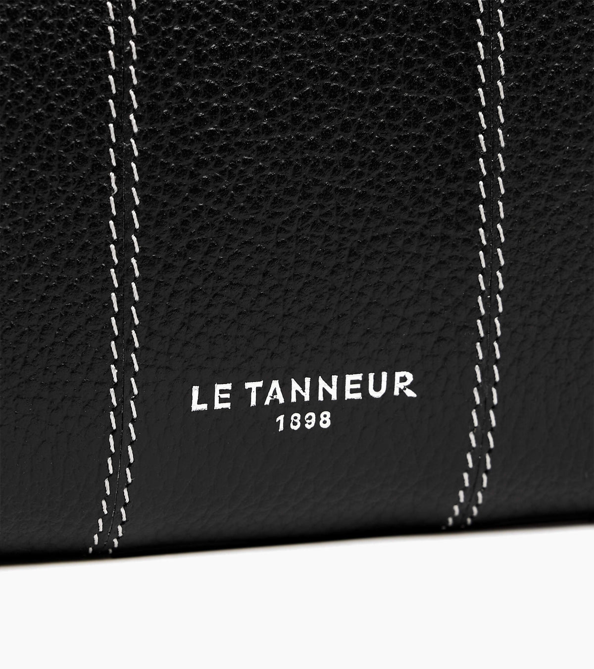 Marguerite small wallet in grained leather