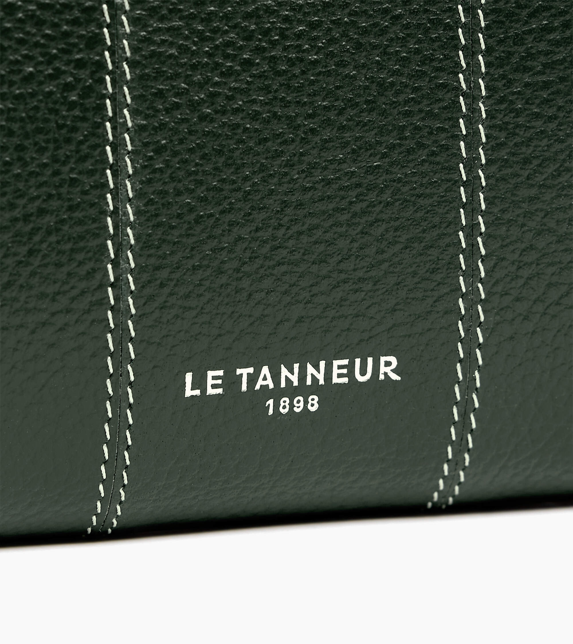 Marguerite small wallet in grained leather