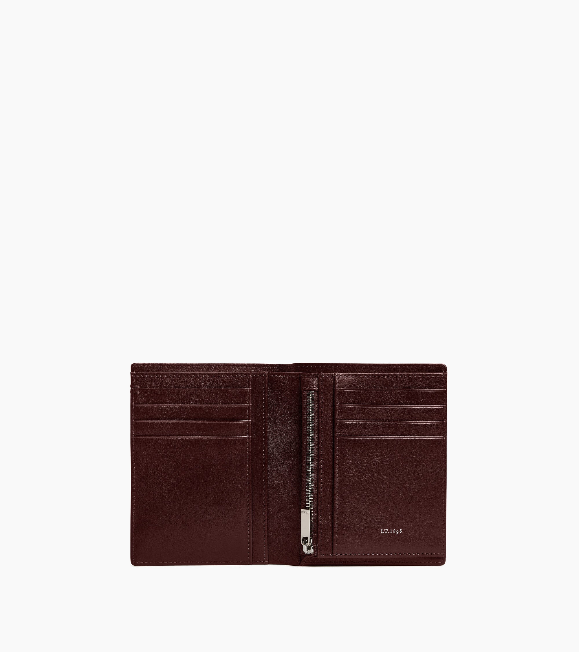 Lucien vertical zipped wallet in oiled leather