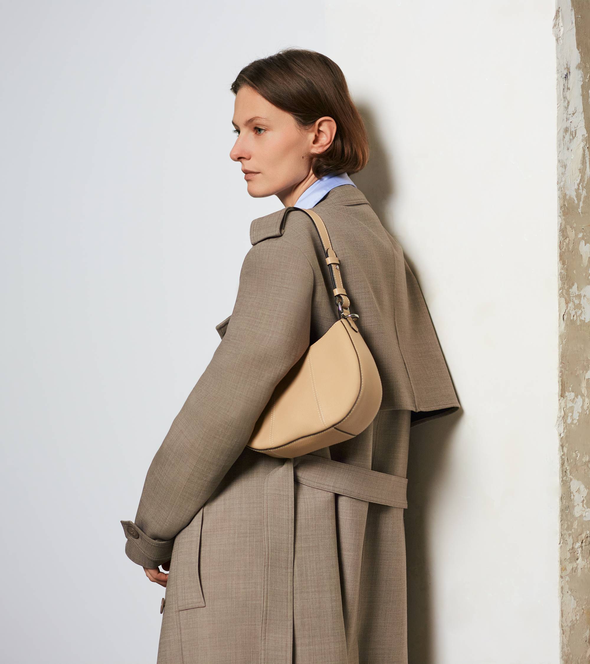 Petit sac demi-lune Juliette en cuir grainé