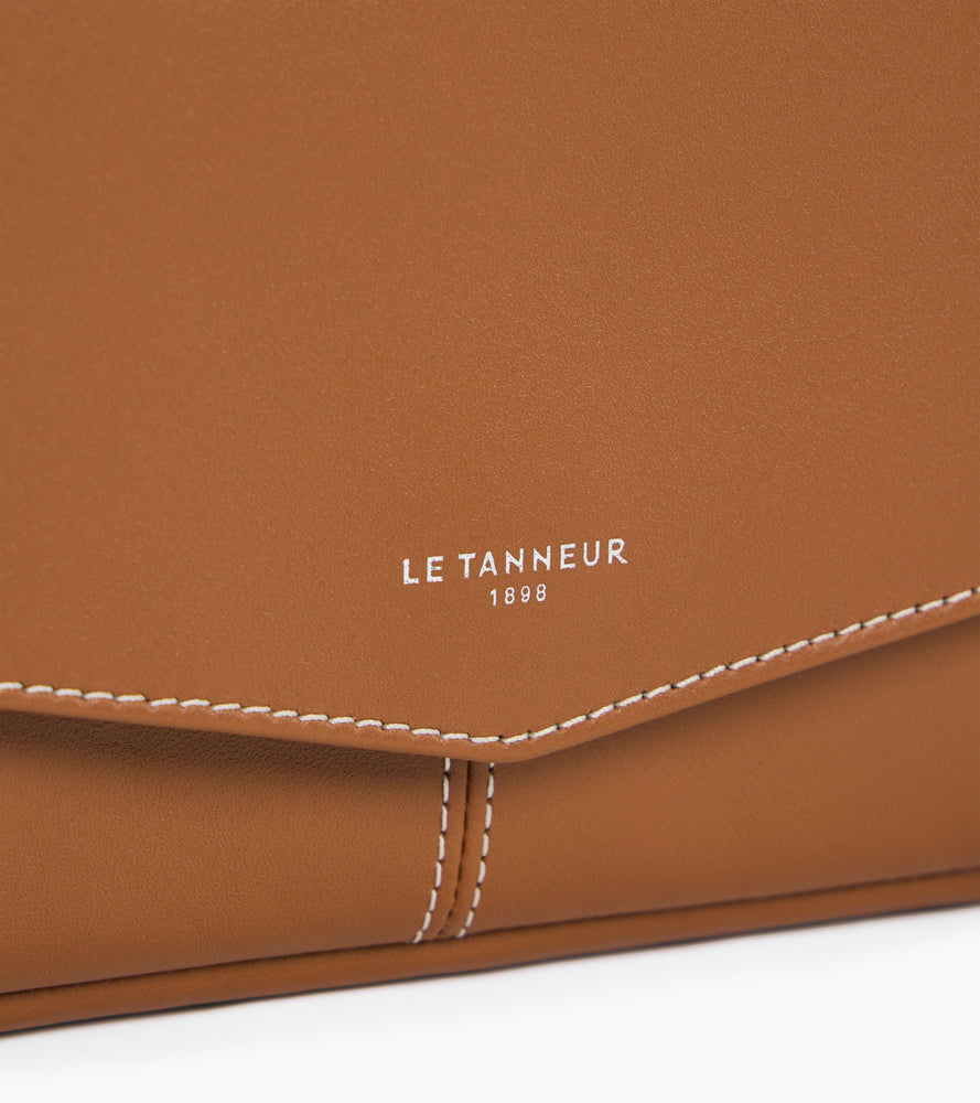 Charlotte pouch with removable shoulder strap in smooth leather