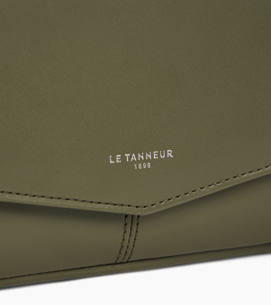 Charlotte pouch with removable shoulder strap in smooth leather